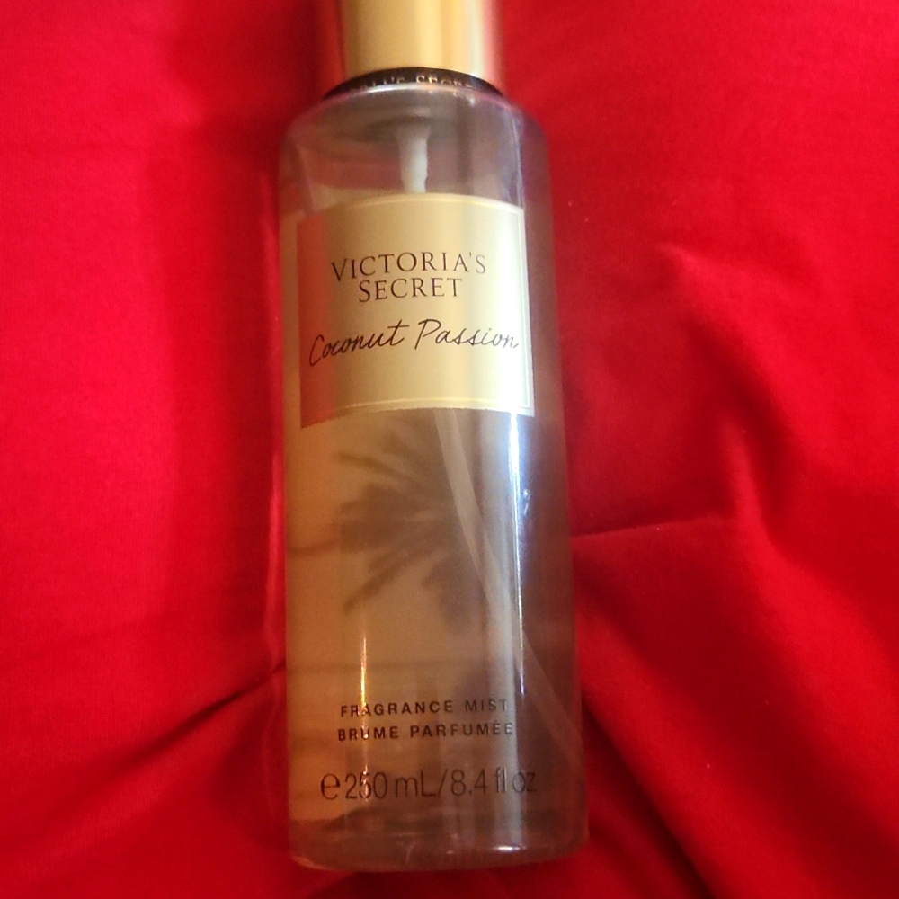 Victoria secret coconut passion spray